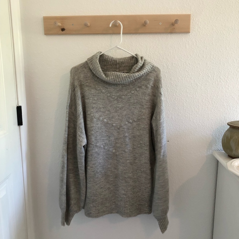 Sweater - Picture 4 of 8